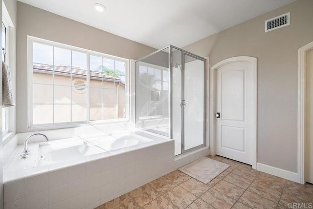 2361 Old Ranch Rd, Escondido, CA 92027
