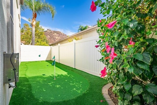 2361 Old Ranch Rd, Escondido, CA 92027