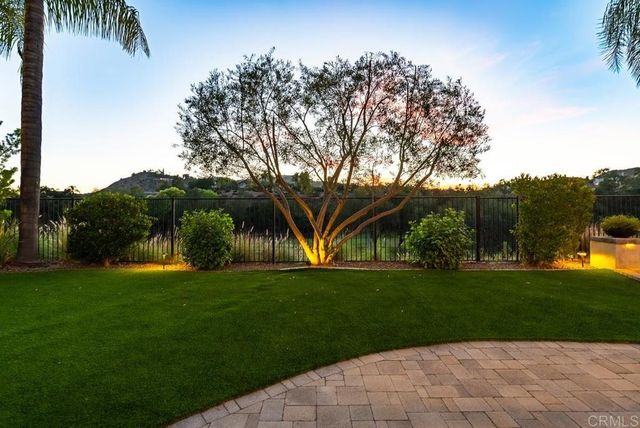 2361 Old Ranch Rd, Escondido, CA 92027