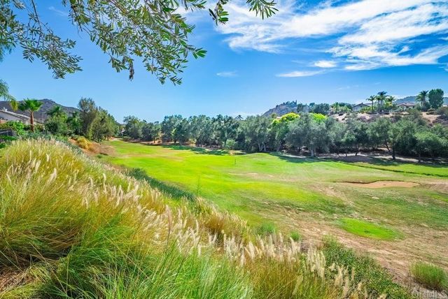 2361 Old Ranch Rd, Escondido, CA 92027