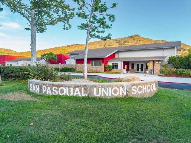 2361 Old Ranch Rd, Escondido, CA 92027
