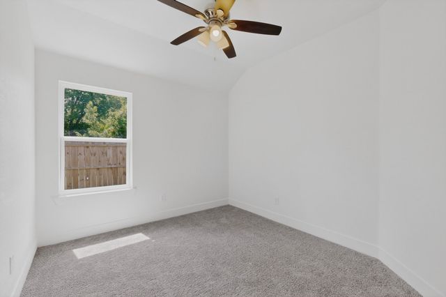 1615 Jones Street, Greenville, TX 75401