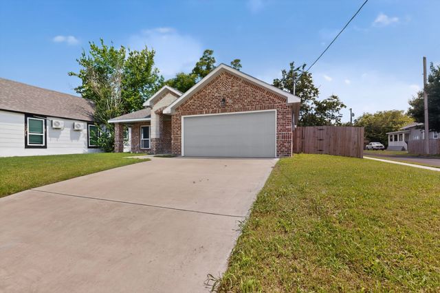 1615 Jones Street, Greenville, TX 75401