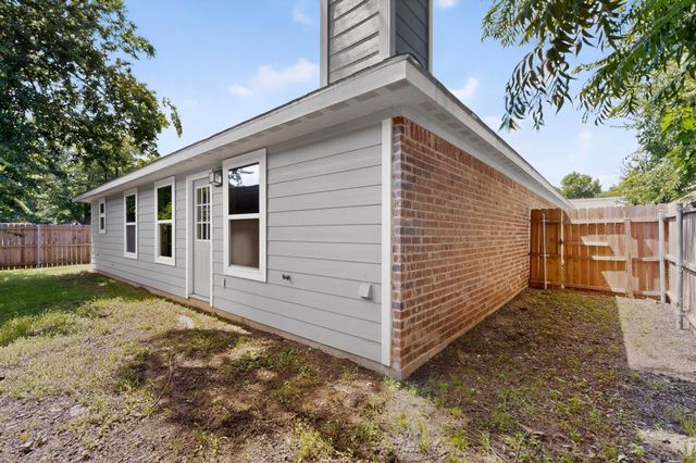 1615 Jones Street, Greenville, TX 75401