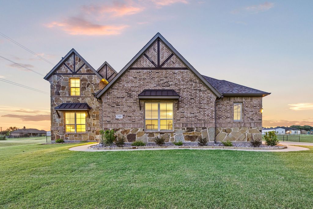 348 Magnolia Drive, Van Alstyne, TX 75495