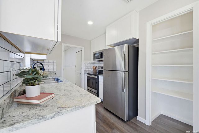 4350 Eagle Nest, San Antonio, TX 78233