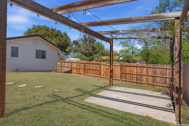 4350 Eagle Nest, San Antonio, TX 78233