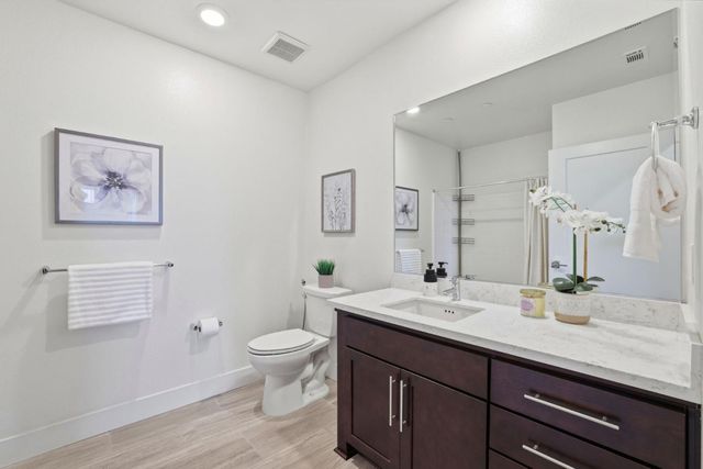 460 Montague Expressway 40, Milpitas, CA 95035