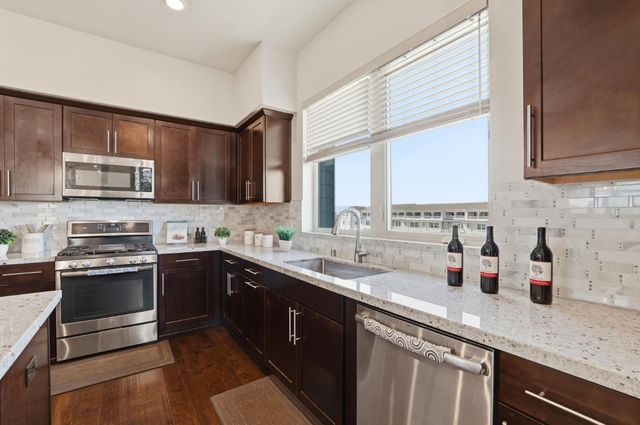 460 Montague Expressway 40, Milpitas, CA 95035