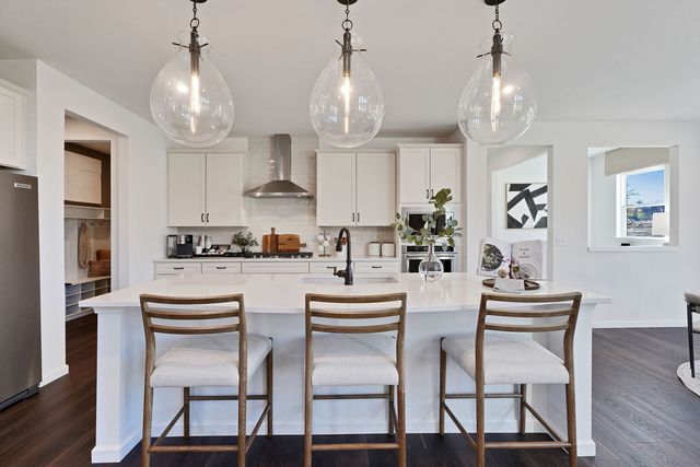 1735 Lewis Drive, Deerfield, IL 60015