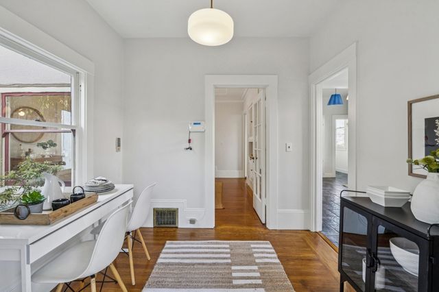 5460 5460 Carlton St, Oakland, CA 94618