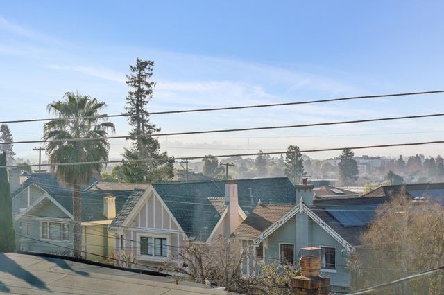 5460 5460 Carlton St, Oakland, CA 94618