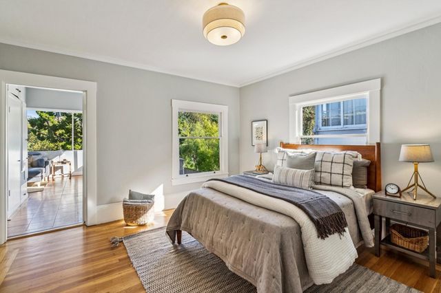 5460 5460 Carlton St, Oakland, CA 94618