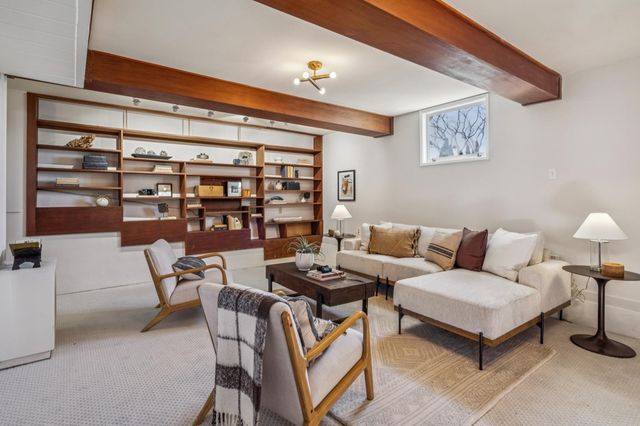 5460 5460 Carlton St, Oakland, CA 94618