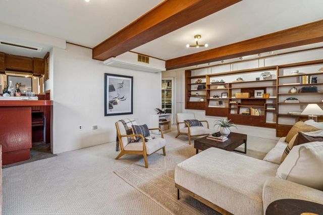 5460 5460 Carlton St, Oakland, CA 94618