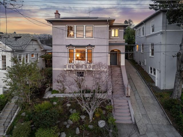 5460 5460 Carlton St, Oakland, CA 94618