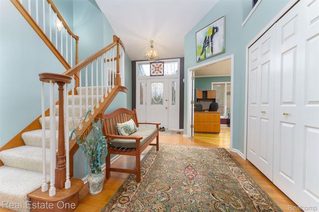 167 Forest Valley Court, Putnam Township, MI 48169