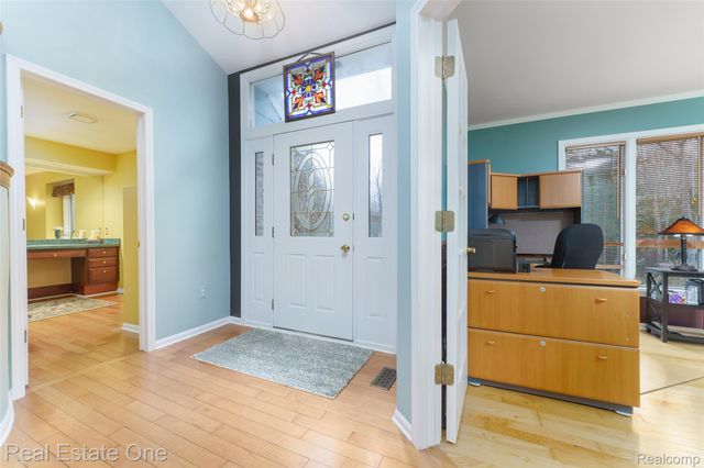 167 Forest Valley Court, Putnam Township, MI 48169