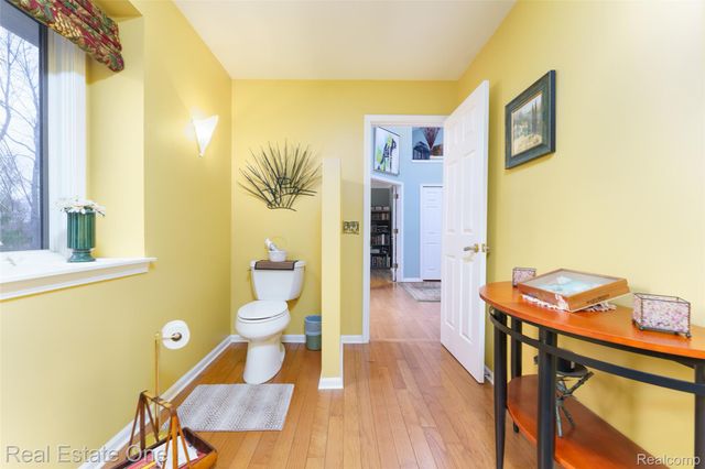 167 Forest Valley Court, Putnam Township, MI 48169