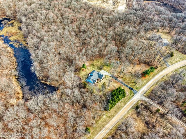 167 Forest Valley Court, Putnam Township, MI 48169