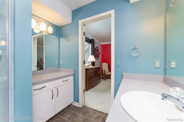 167 Forest Valley Court, Putnam Township, MI 48169