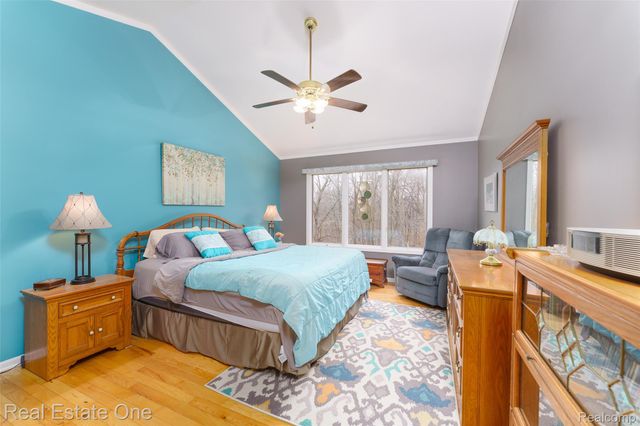 167 Forest Valley Court, Putnam Township, MI 48169