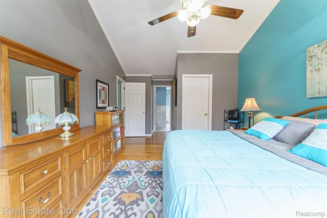 167 Forest Valley Court, Putnam Township, MI 48169