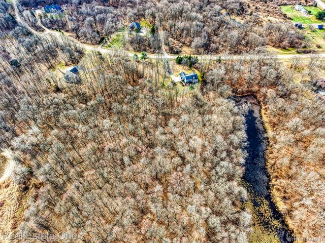 167 Forest Valley Court, Putnam Township, MI 48169