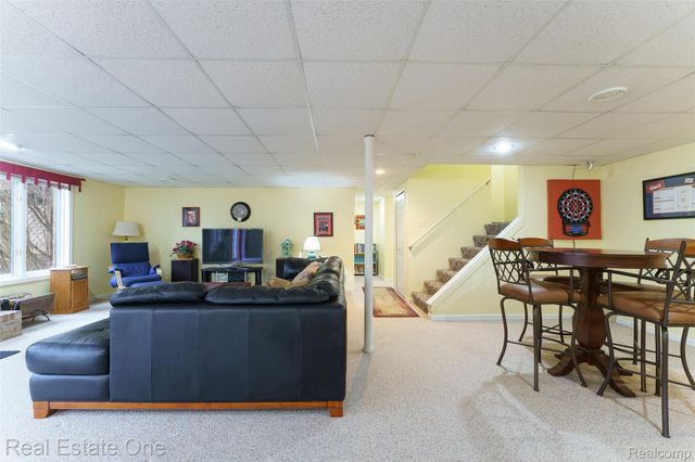 167 Forest Valley Court, Putnam Township, MI 48169