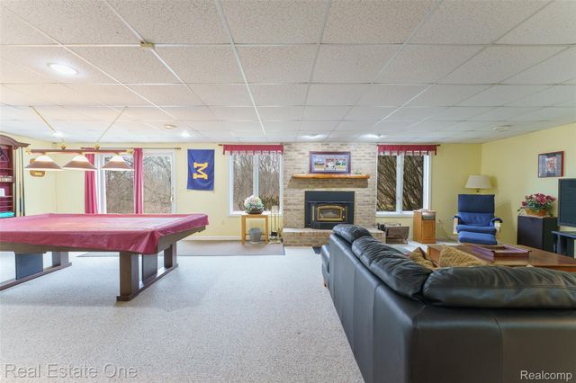 167 Forest Valley Court, Putnam Township, MI 48169