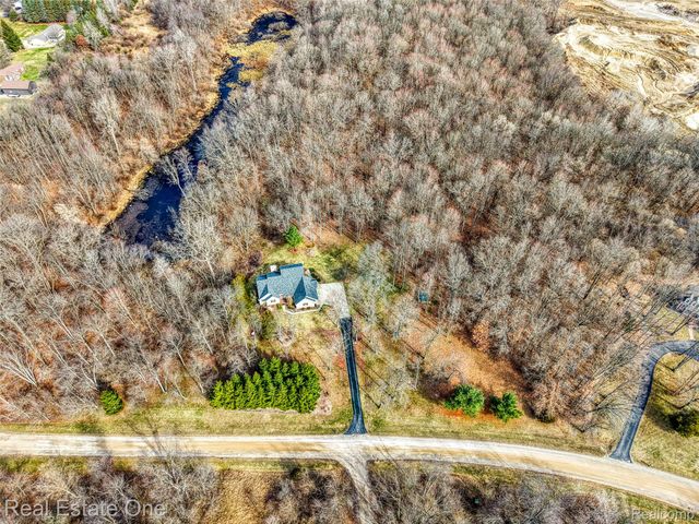 167 Forest Valley Court, Putnam Township, MI 48169