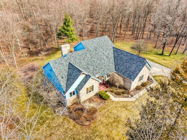 167 Forest Valley Court, Putnam Township, MI 48169
