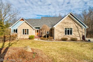 167 Forest Valley Court, Putnam Township, MI 48169