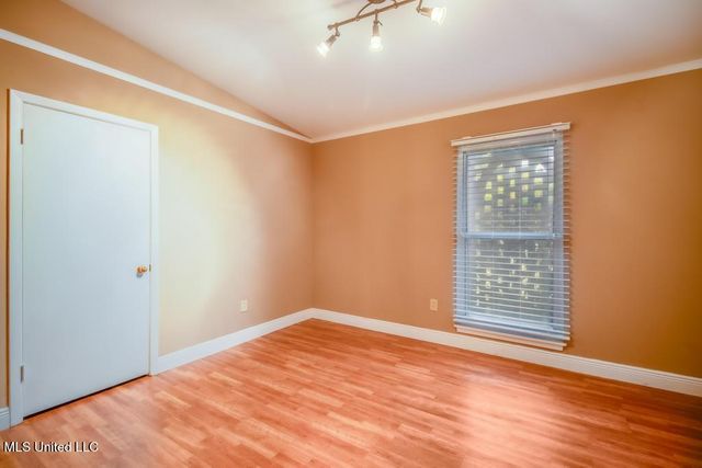 28 Woodglen Drive, Gulfport, MS 39507