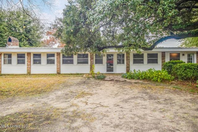 28 Woodglen Drive, Gulfport, MS 39507