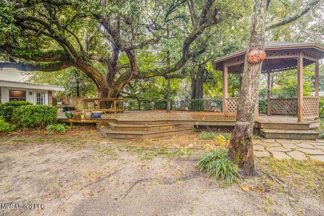 28 Woodglen Drive, Gulfport, MS 39507