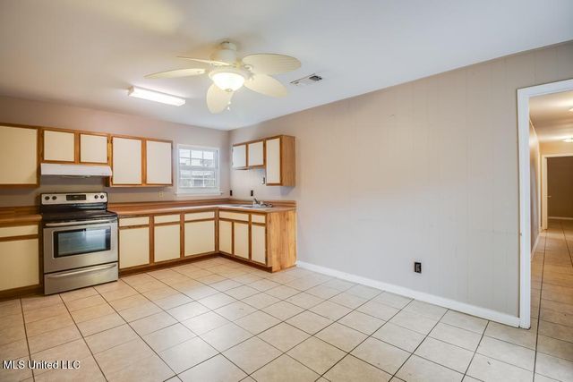 28 Woodglen Drive, Gulfport, MS 39507