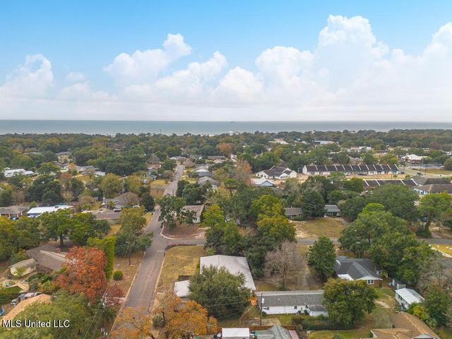 28 Woodglen Drive, Gulfport, MS 39507