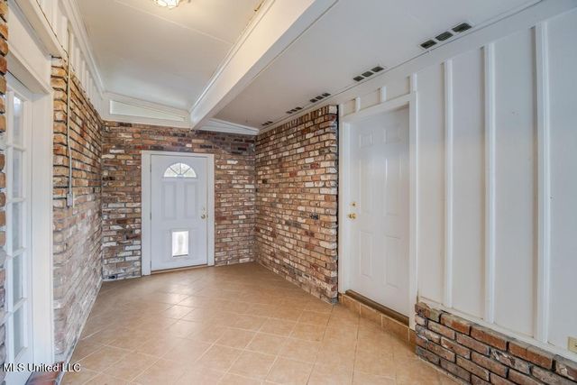 28 Woodglen Drive, Gulfport, MS 39507