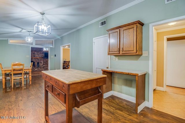 28 Woodglen Drive, Gulfport, MS 39507