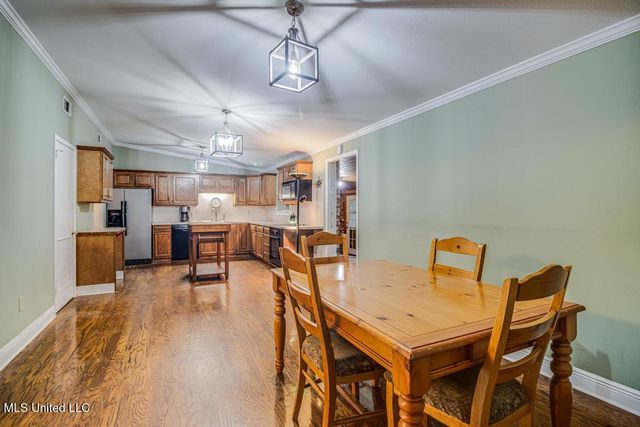 28 Woodglen Drive, Gulfport, MS 39507