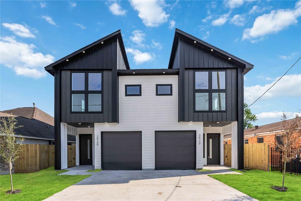 3920 Aledo Street A-B, Houston, TX 77051