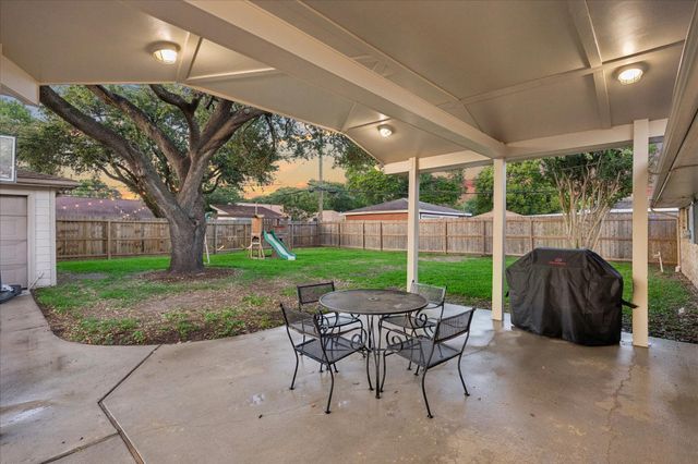 5802 Belrose Drive, Houston, TX 77035