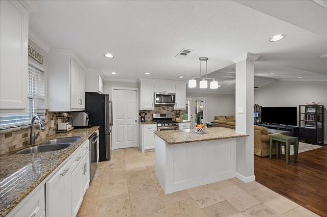 5802 Belrose Drive, Houston, TX 77035