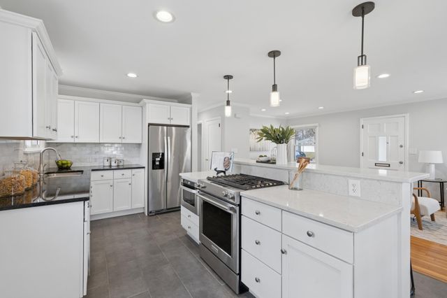 7201 Upton Avenue S, Richfield, MN 55423