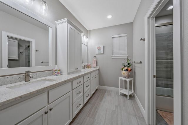 14486 Meadow Glen, Lindale, TX 75771
