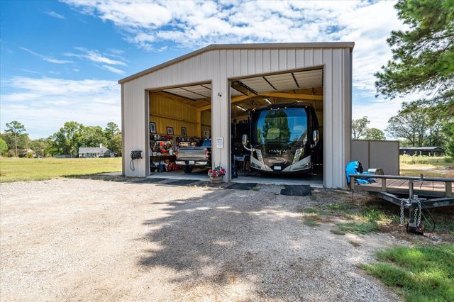 14486 Meadow Glen, Lindale, TX 75771