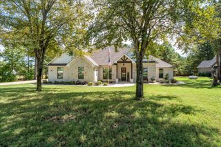 14486 Meadow Glen, Lindale, TX 75771