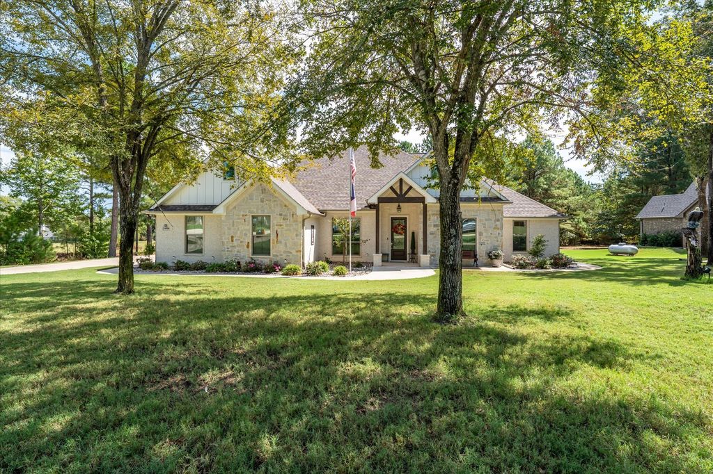 14486 Meadow Glen, Lindale, TX 75771