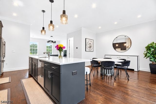 18 Parkside Ln, Teaneck Twp., NJ 07666